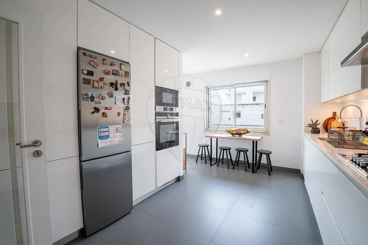 Apartamento T2 para Venda em Alvalade Foto 31