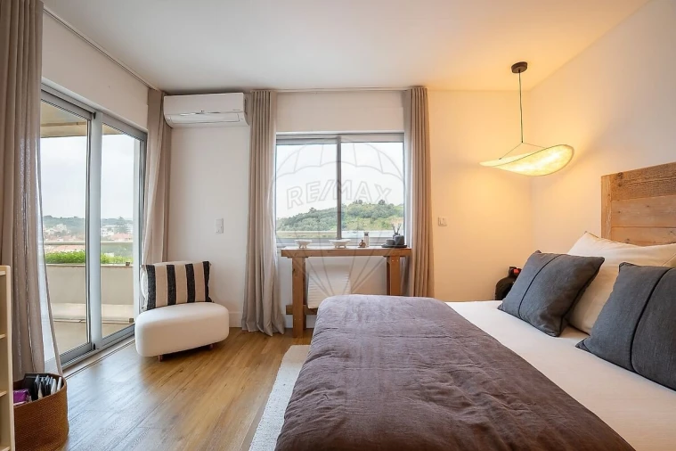 Apartamento T2 para Venda em Alvalade Foto 13