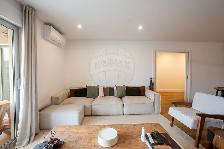 Apartamento T2 para Venda em Alvalade Foto 4