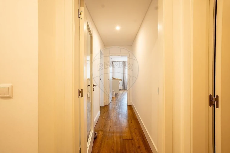 Apartamento T2 para Venda em Alvalade Foto 25