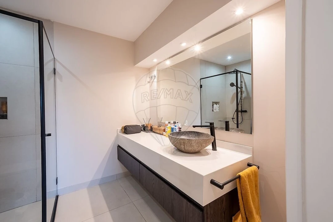 Apartamento T2 para Venda em Alvalade Foto 20