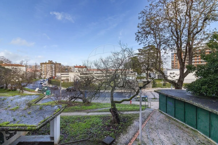 Apartamento T3 para Venda em Olivais Foto 22