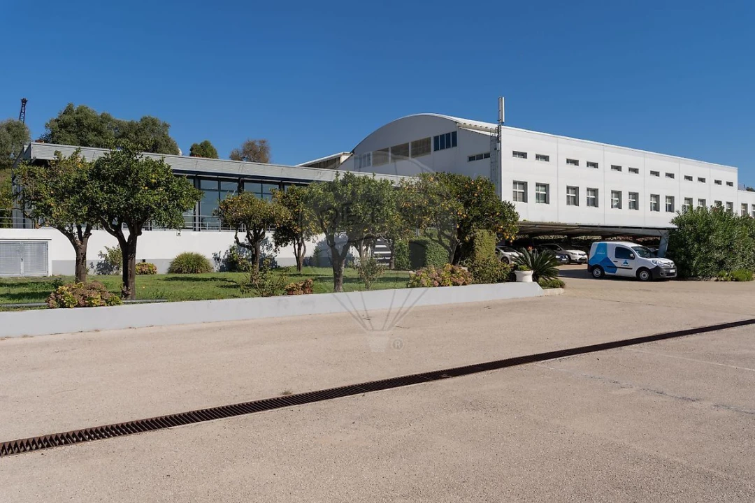 Armazém para Venda em Setubal (São Sebastião) Foto 2