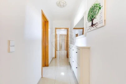 Apartamento T2 para Venda em Mina de Água