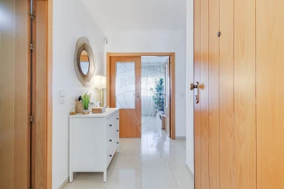 Apartamento T2 para Venda em Mina de Água