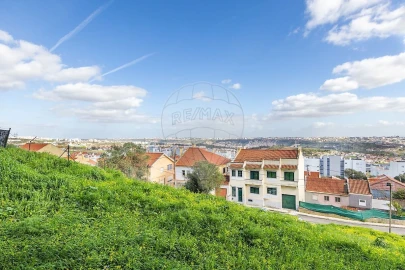 Apartamento T2 para Venda em Mina de Água
