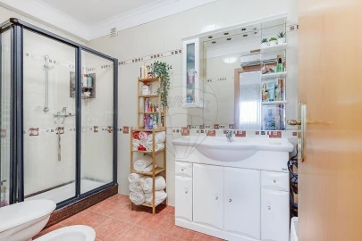 Apartamento T2 para Venda em Mina de Água