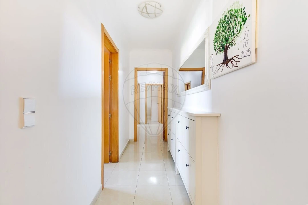 Apartamento T2 para Venda em Mina de Água Foto 8