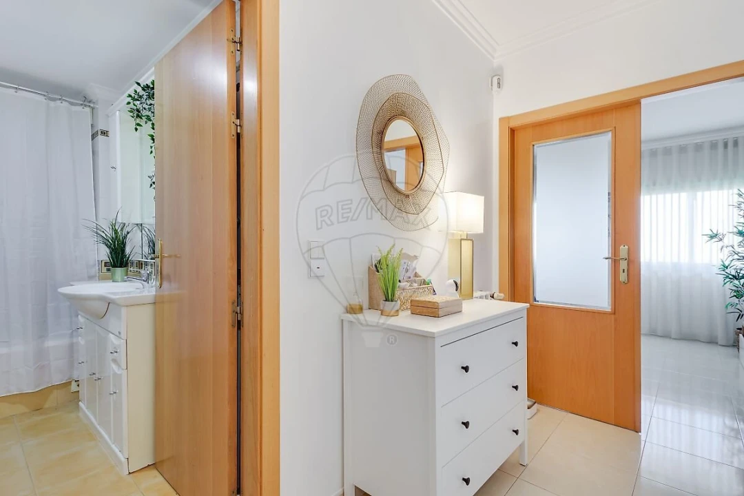 Apartamento T2 para Venda em Mina de Água Foto 19