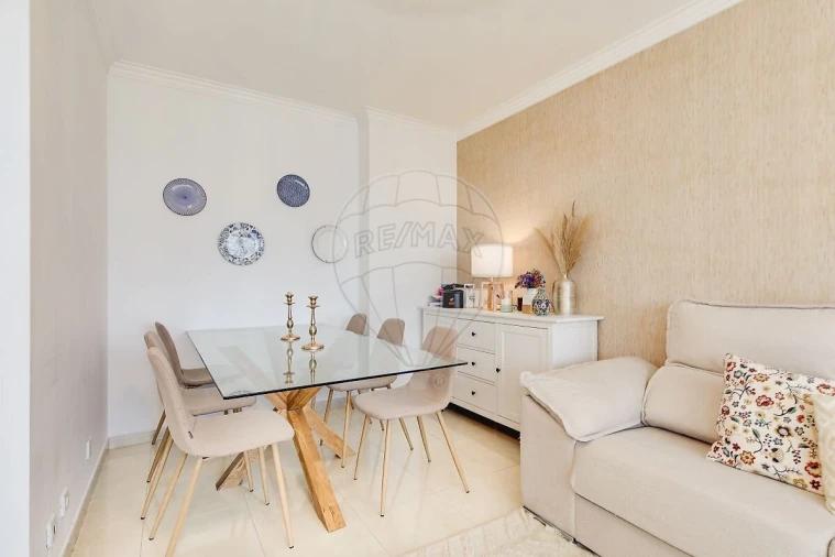 Apartamento T2 para Venda em Mina de Água Foto 4