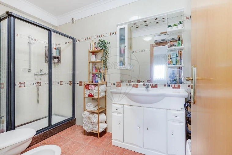 Apartamento T2 para Venda em Mina de Água Foto 18