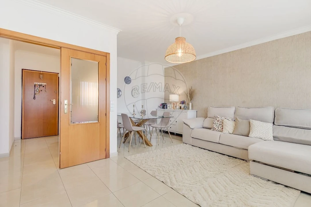 Apartamento T2 para Venda em Mina de Água Foto 5