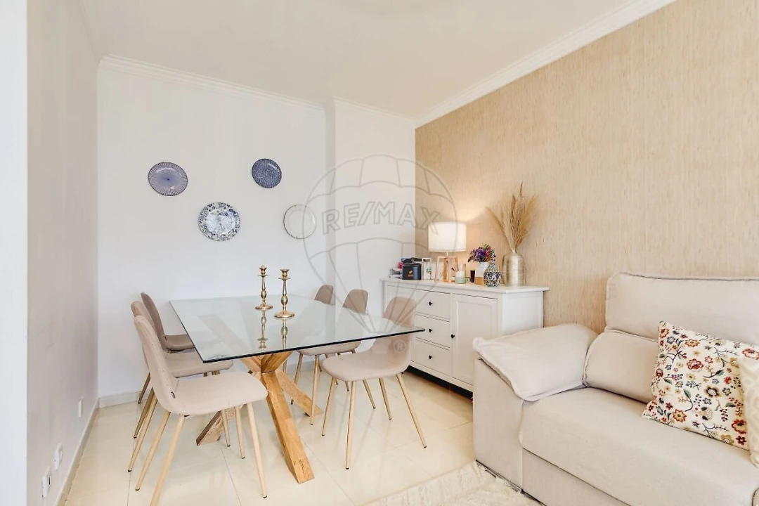 Apartamento T2 para Venda em Mina de Água Foto 4