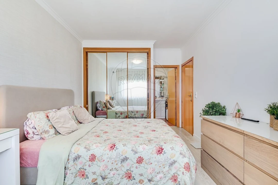 Apartamento T2 para Venda em Mina de Água Foto 17