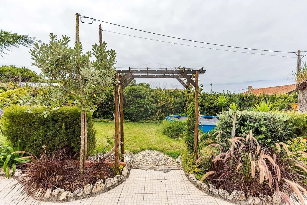 Moradia T2 para Venda em Silveira Foto 8