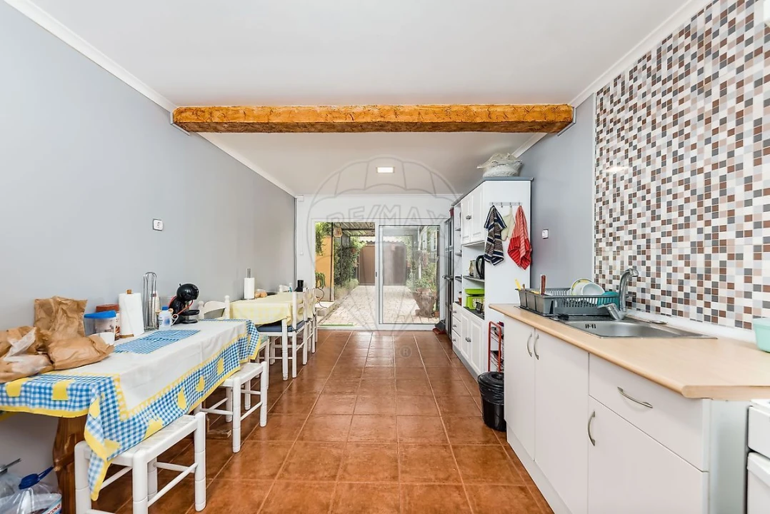 Moradia T2 para Venda em Silveira Foto 41