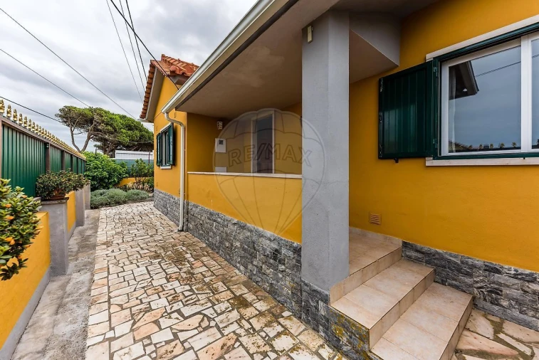 Moradia T2 para Venda em Silveira Foto 24