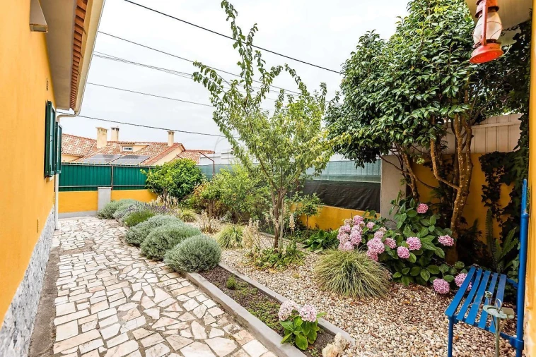 Moradia T2 para Venda em Silveira Foto 20