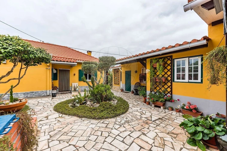 Moradia T2 para Venda em Silveira Foto 3