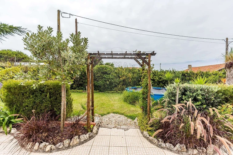 Moradia T2 para Venda em Silveira Foto 8