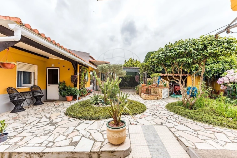 Moradia T2 para Venda em Silveira Foto 2