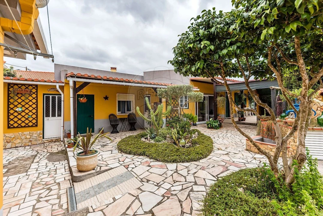 Moradia T2 para Venda em Silveira Foto 4