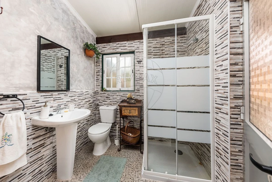 Moradia T2 para Venda em Silveira Foto 39