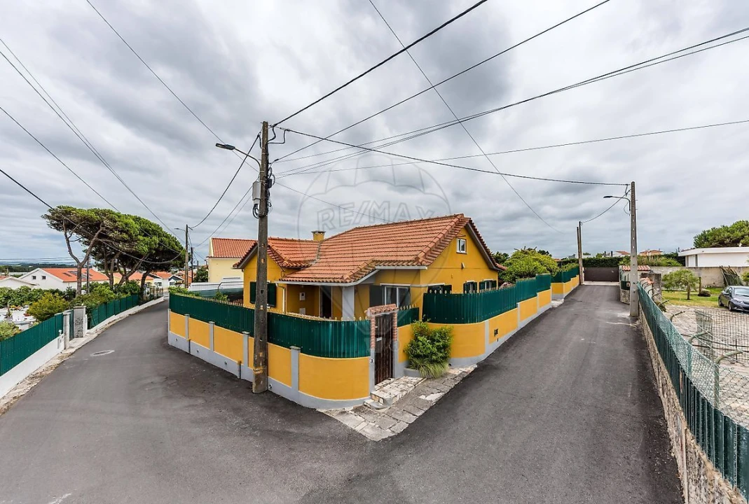 Moradia T2 para Venda em Silveira Foto 47