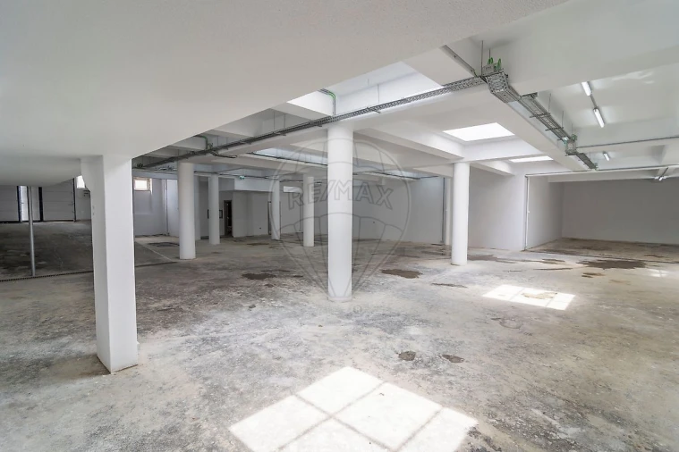 Armazém para Venda em Penha de França Foto 1