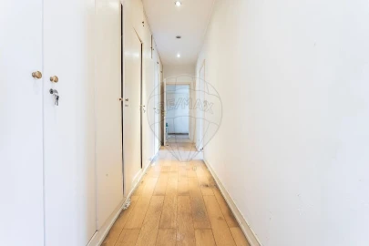 Apartamento T4 para Venda em Areeiro