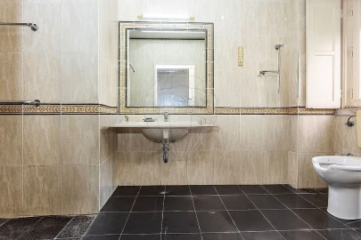 Apartamento T4 para Venda em Areeiro