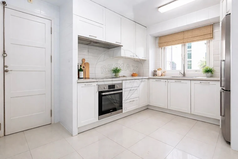 Apartamento T4 para Venda em Areeiro Foto 12
