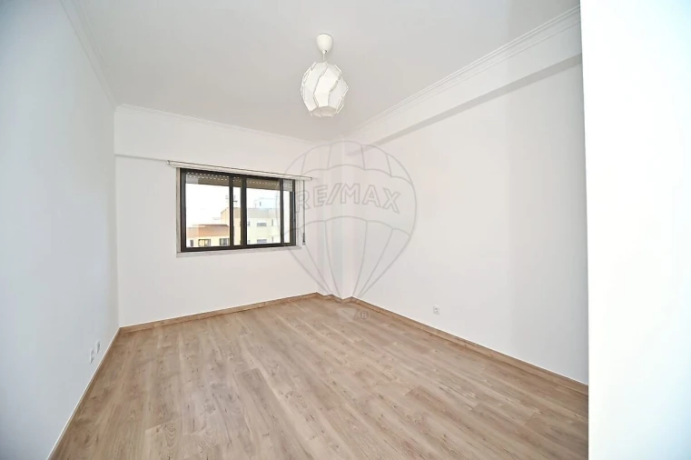 Apartamento T3 para Venda em Loures Foto 11