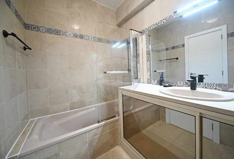 Apartamento T3 para Venda em Loures Foto 9