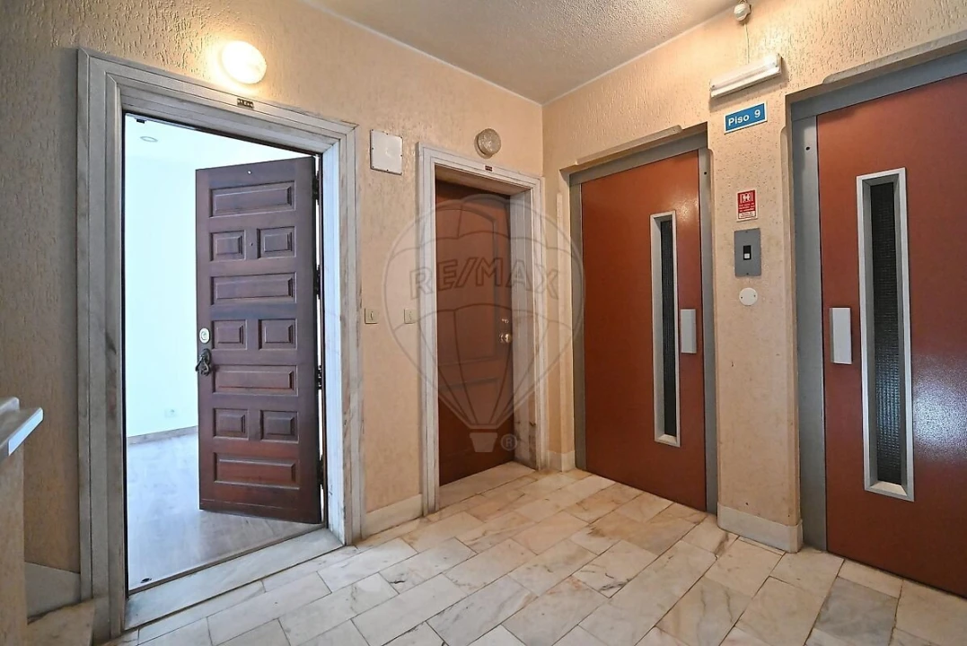 Apartamento T3 para Venda em Loures Foto 4