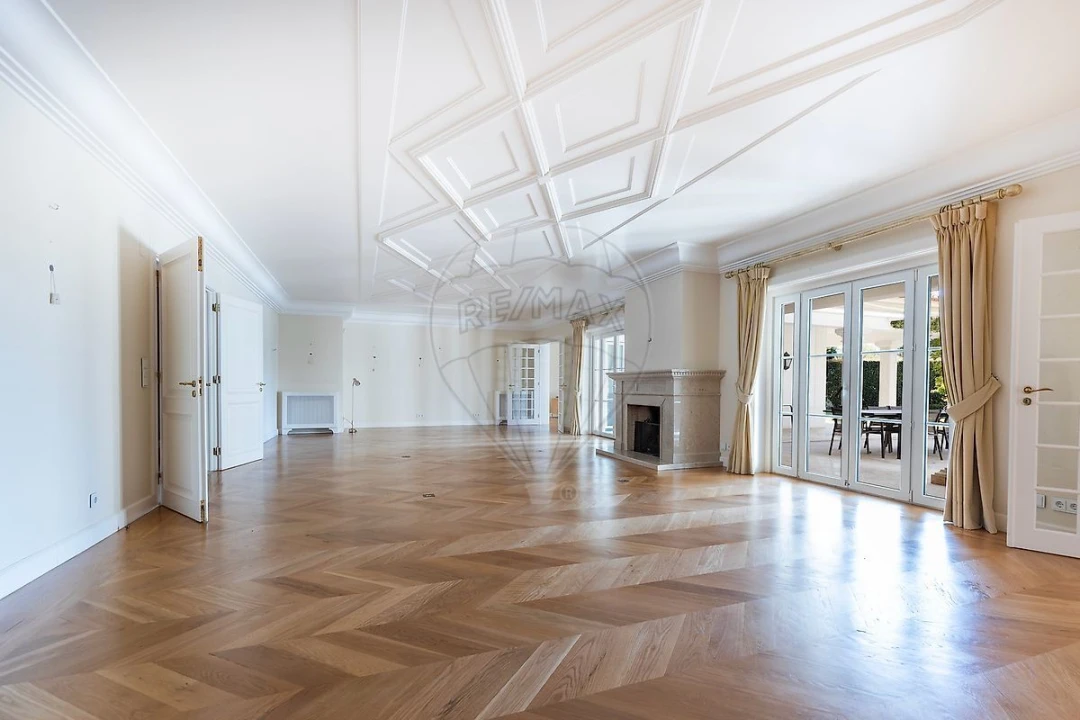 Moradia T6 para Venda em Alcabideche Foto 18