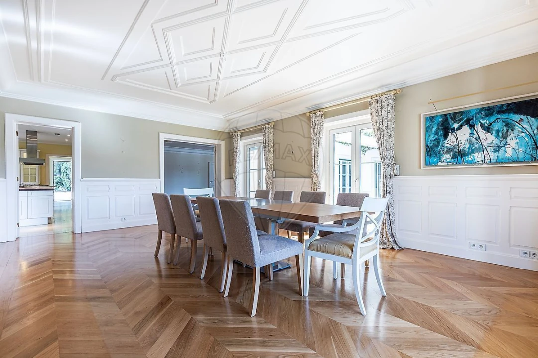 Moradia T6 para Venda em Alcabideche Foto 15