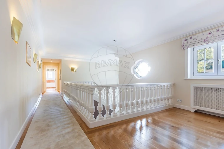 Moradia T6 para Venda em Alcabideche Foto 21