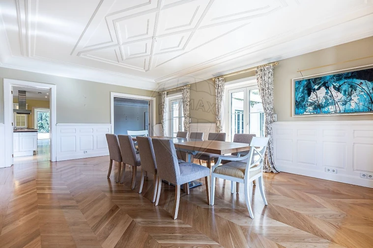 Moradia T6 para Venda em Alcabideche Foto 15