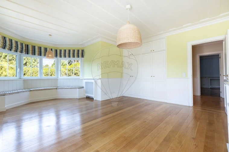 Moradia T6 para Venda em Alcabideche Foto 33