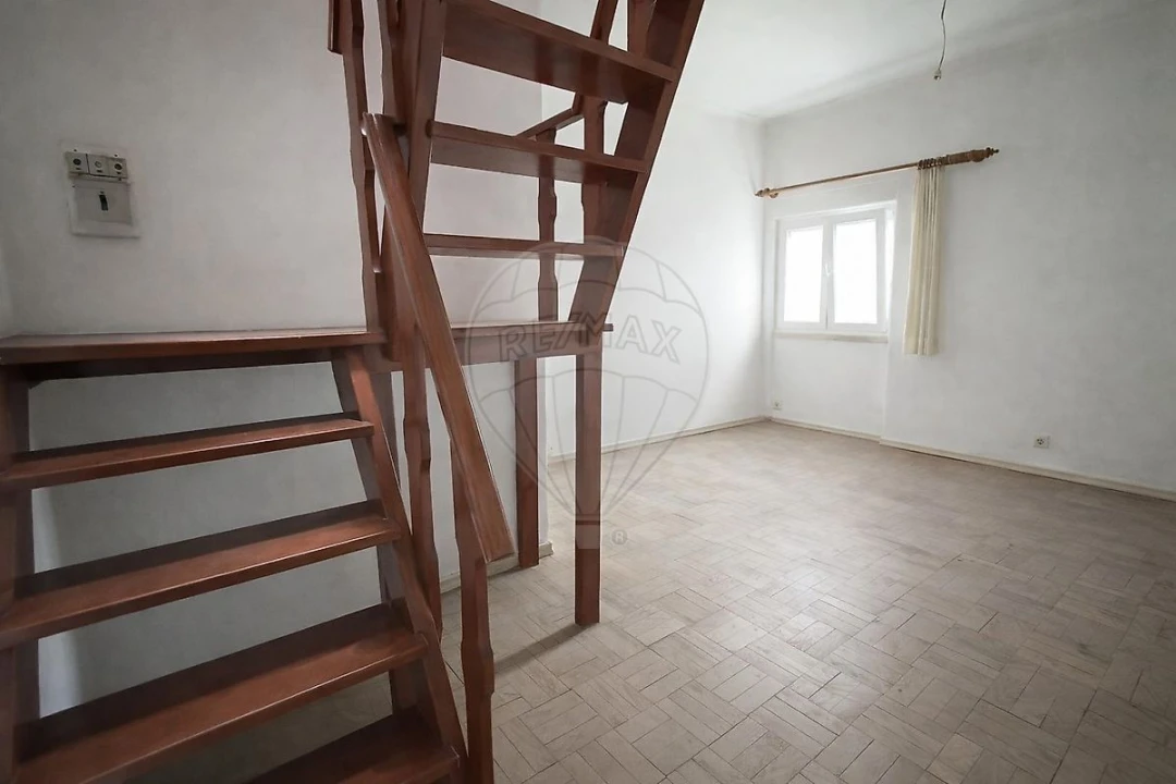 Apartamento T1 para Venda em Amora Foto 5