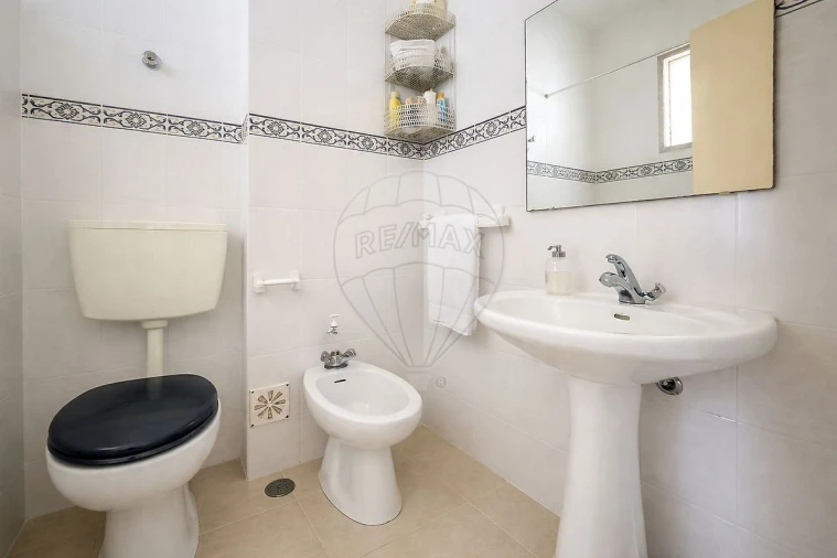 Apartamento T1 para Venda em Amora Foto 9