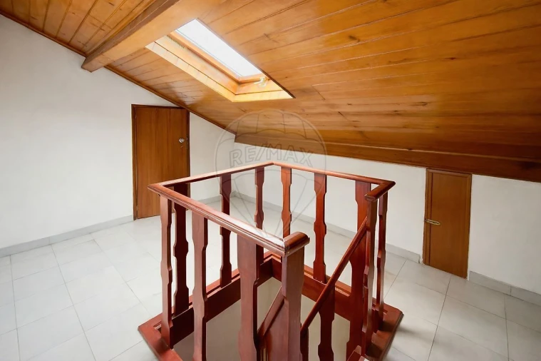 Apartamento T1 para Venda em Amora Foto 10