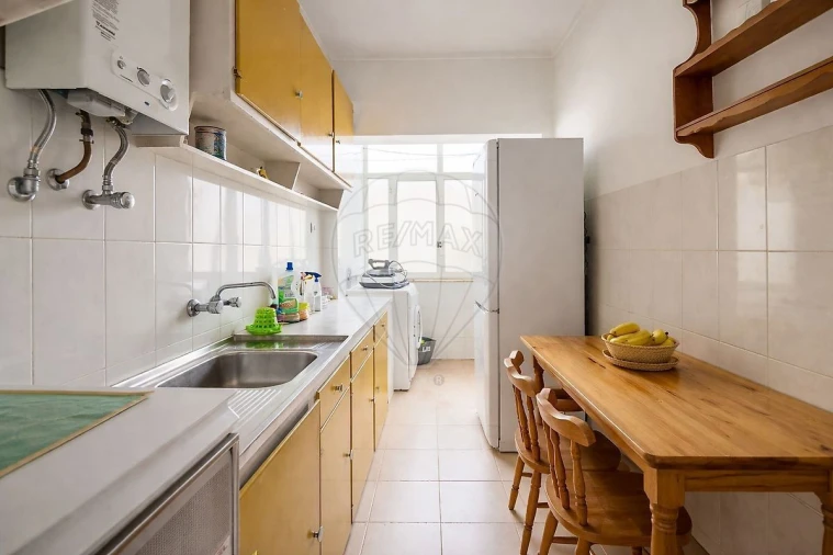 Apartamento T1 para Venda em Amora Foto 3