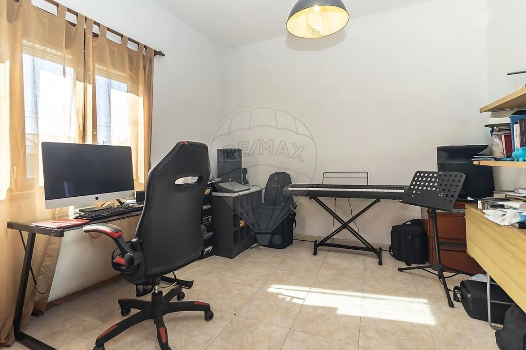 Moradia T3 para Venda em Quinta do Conde Foto 11