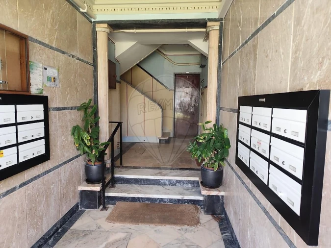 Apartamento T2 para Venda em São Domingos de Benfica Foto 11