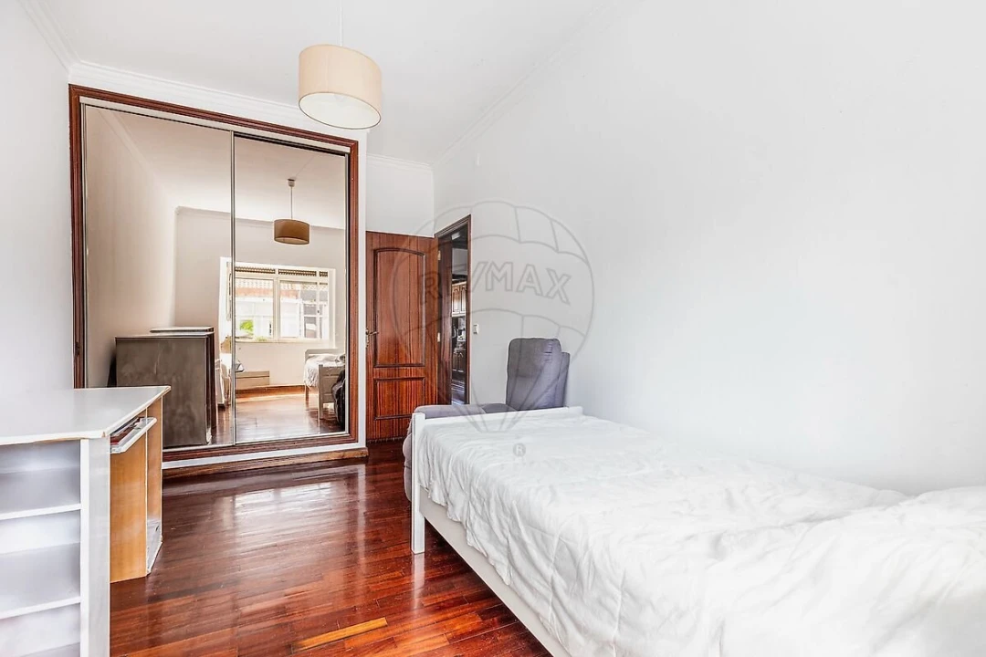 Apartamento T2 para Venda em Águas Livres Foto 7