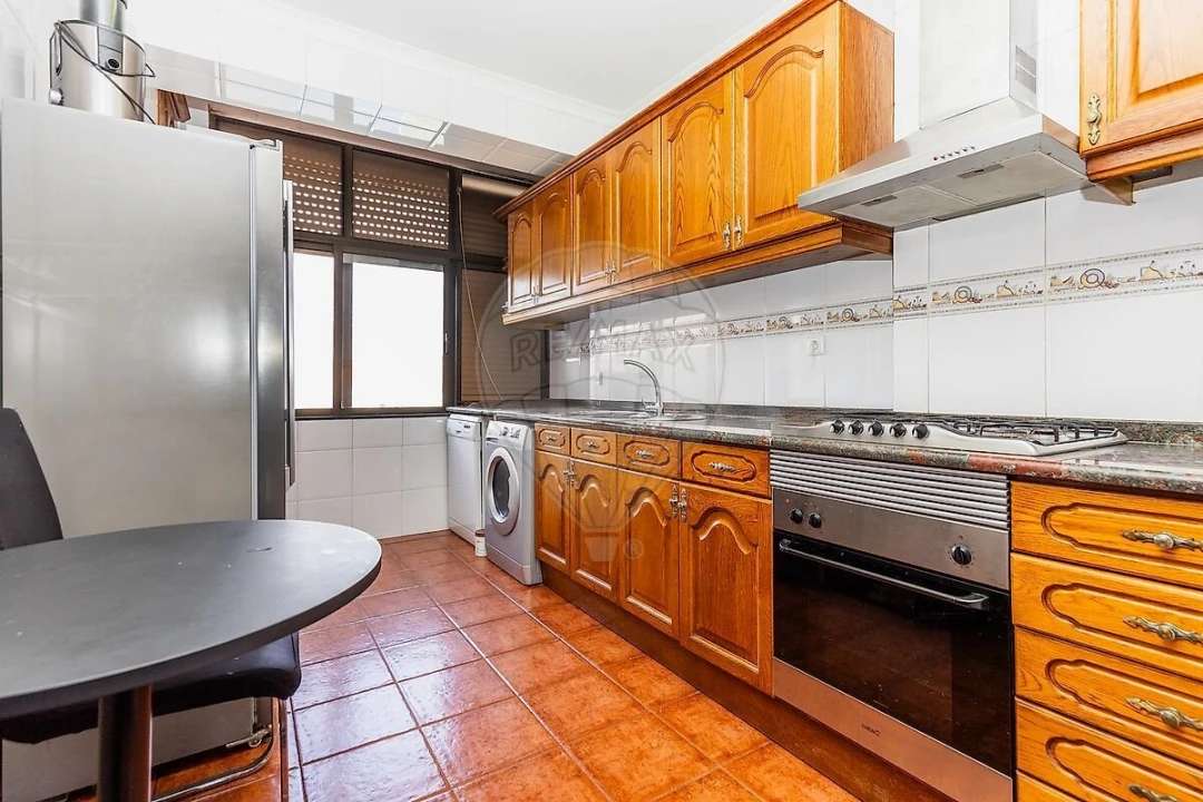 Apartamento T2 para Venda em Águas Livres Foto 12