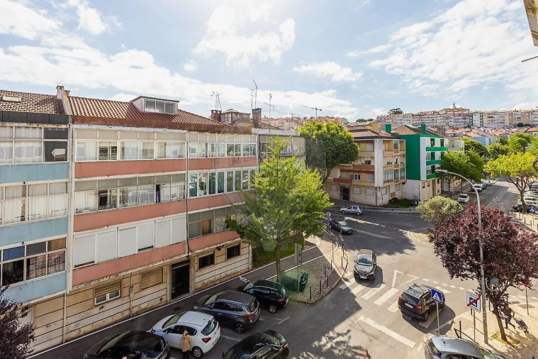 Apartamento T2 para Venda em Águas Livres Foto 19