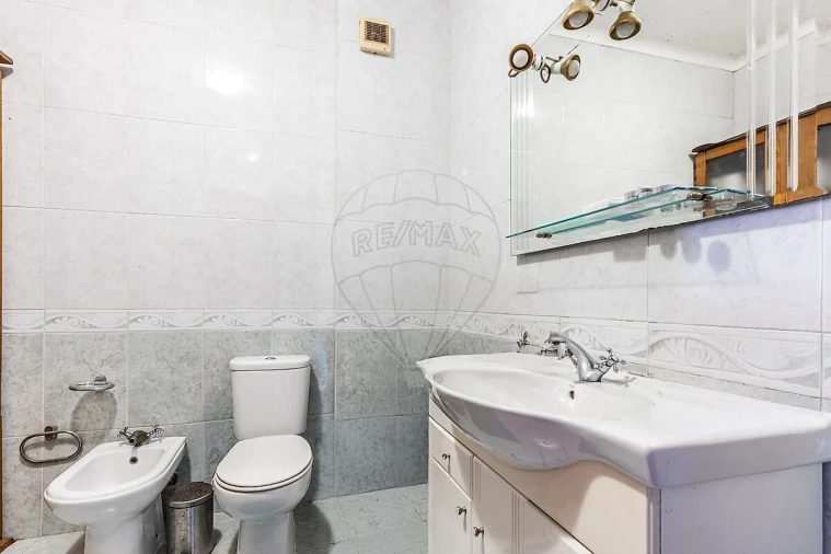 Apartamento T2 para Venda em Águas Livres Foto 14